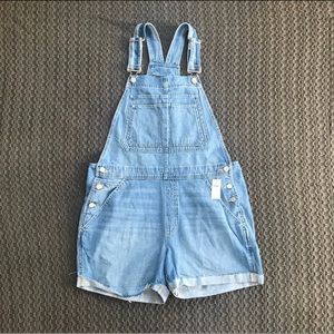 NWOT VTG GAP Denim Overall Shorts